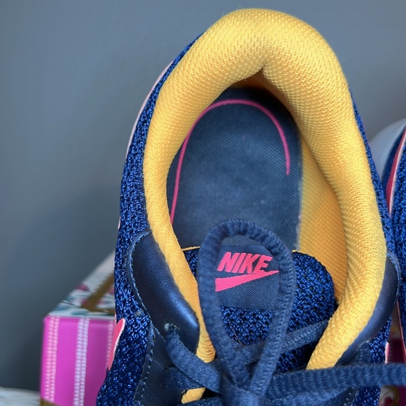 Nike Sneakers - Picture 7 of 14